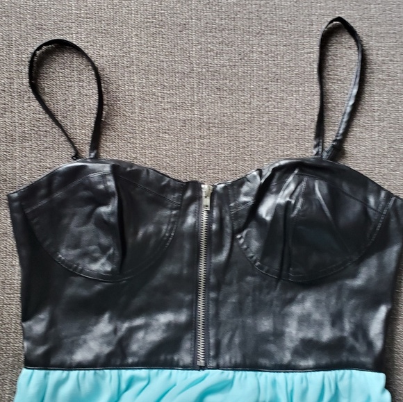 FOREVER 21 TOP FAUX LEATHER HIGH LOW DRESS - Picture 3 of 4